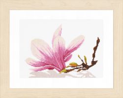 PN-0008162 Набор для вышивания LANARTE "Magnolia Twig With Flower"