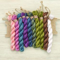 НМул-Кол-2283 Набор ниток OwlForest для схемы «Колибри» (ПНК)