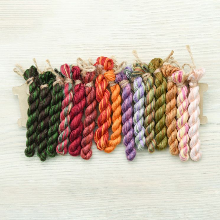 НМул-ОЦ-2282 Набор ниток OwlForest для схемы «Осенние цветы» (ПНК) 28 каунт в 2 нити