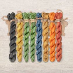 НМул-ЗГ53-2322 Набор ниток OwlForest для схемы «Змей Горыныч» (ПНК) 28, 32, 36 каунт в 2 нити, 40 каунт в 1 нить